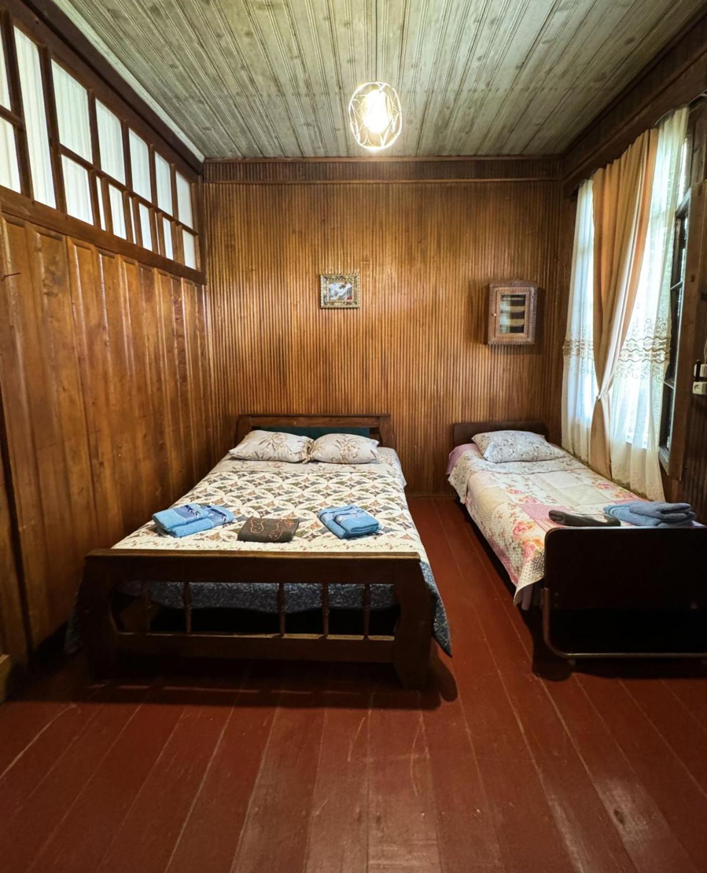 Martvili Guest House Oasis Exterior photo