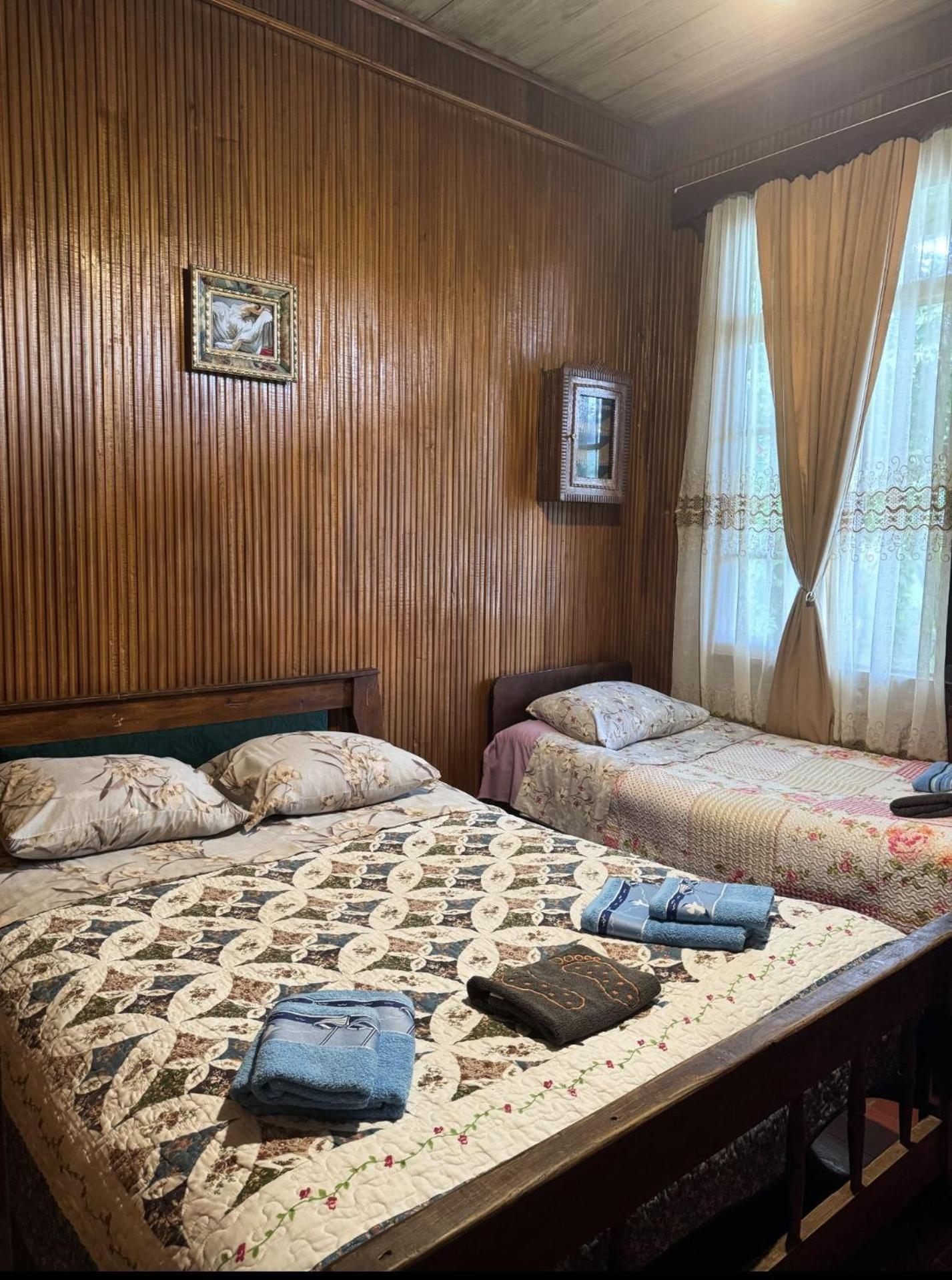 Martvili Guest House Oasis Exterior photo