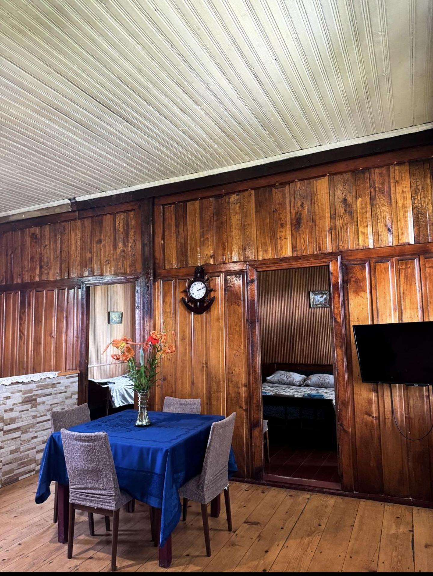 Martvili Guest House Oasis Exterior photo